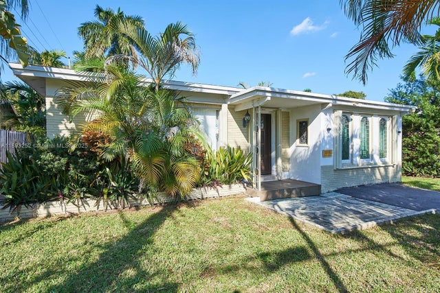2 of 19 - 1511 Garfield St, Hollywood, FL