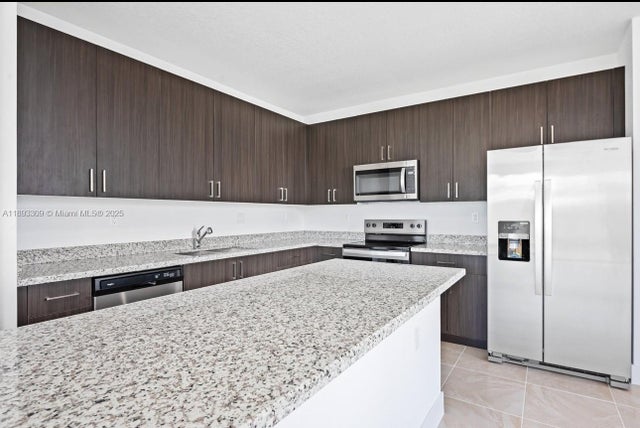 3 of 3 - 22005 Sw 114th Ave 22005, Miami, FL