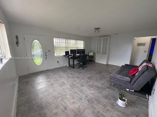 3 of 21 - 12510 W Golf Dr, Miami, FL