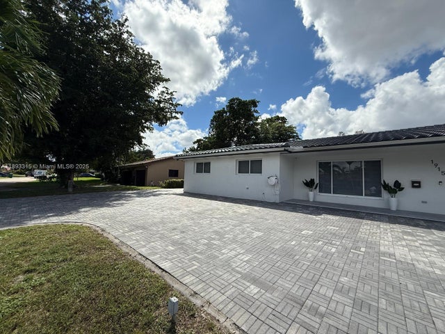 5 of 83 - 19150 S Saint Andrews Dr, Hialeah, FL