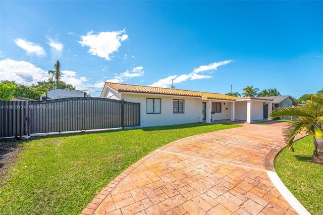 4 of 32 - 4020 Sw 122nd Ave, Miami, FL