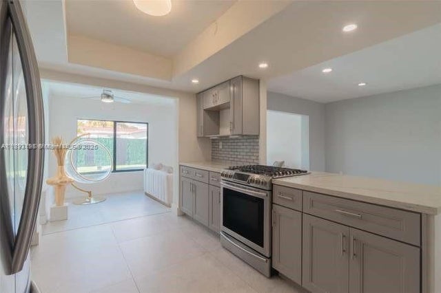5 of 16 - 8531 Nw 25th St, Sunrise, FL