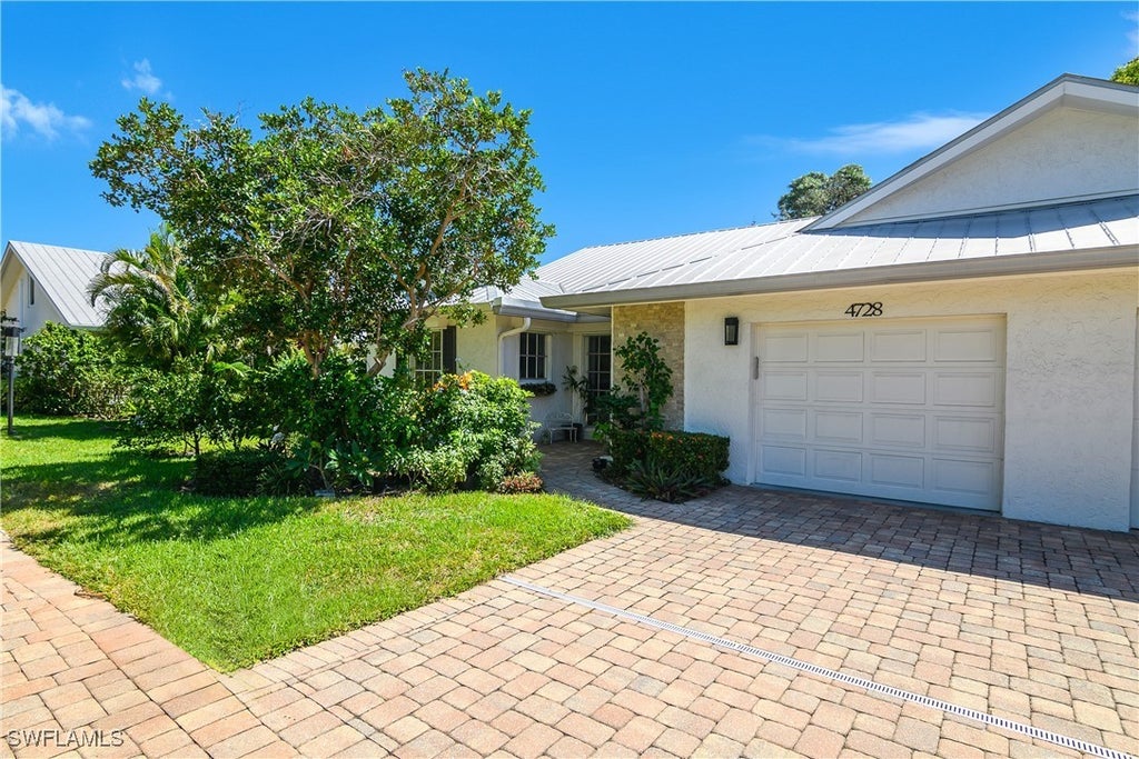 4728 West Blvd N8, Naples