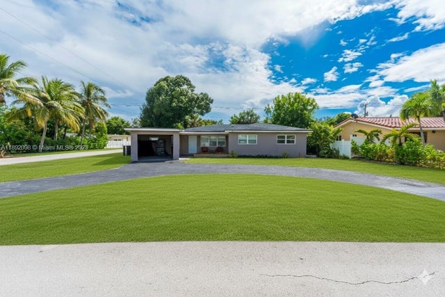 2 of 21 - 312 Nw 35th St, Oakland Park, FL