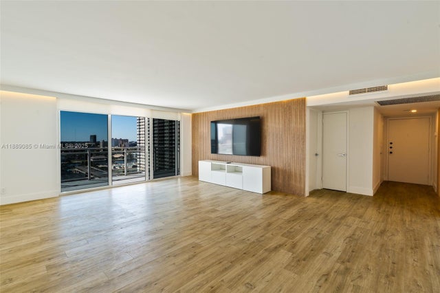 4 of 39 - 2030 S Ocean Dr 1127, Hallandale Beach, FL