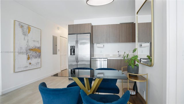 3 of 14 - 1600 Sw 1st Ave 810, Miami, FL