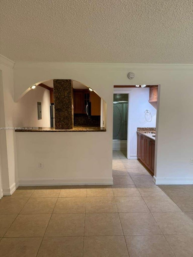 3 of 7 - 7000 Nw 186th St 4-129a, Hialeah, FL