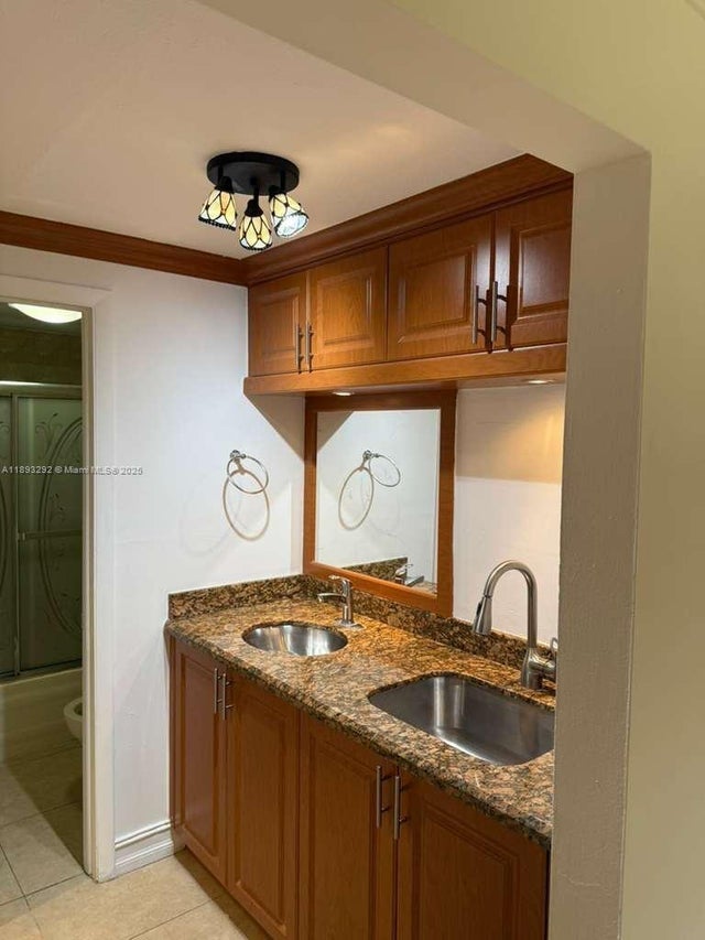 5 of 7 - 7000 Nw 186th St 4-129a, Hialeah, FL