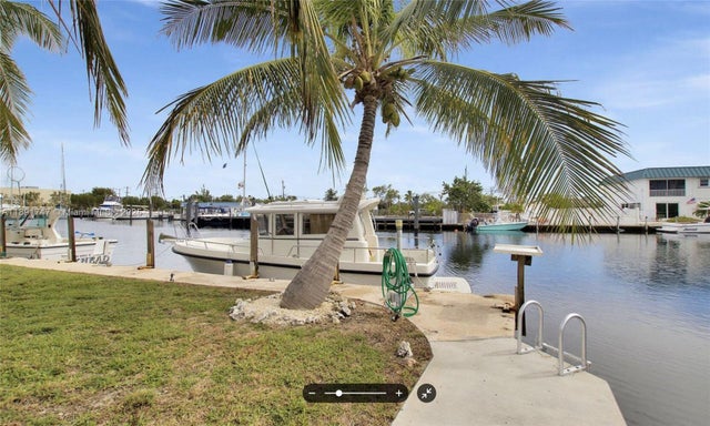 2 of 16 - 5301 Ocean Ter 1, Marathon, FL