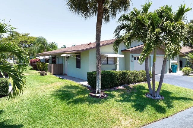 1 of 28 - 1731 Palmland Dr 1, Boynton Beach, FL