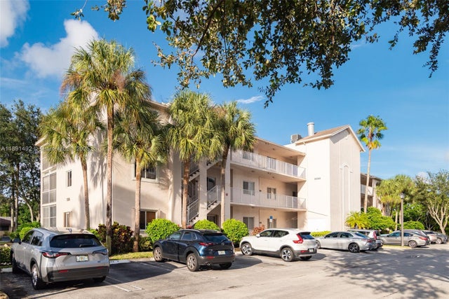 2 of 33 - 5016 Rose Hill Dr 2303, Boynton Beach, FL