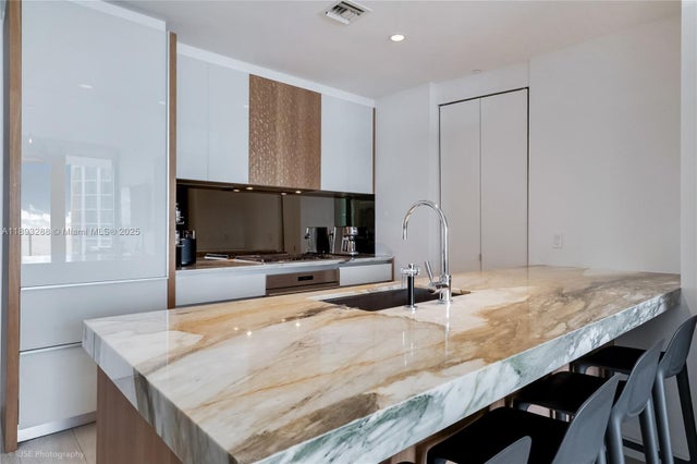 5 of 15 - 2831 S Bayshore Dr 2102, Miami, FL