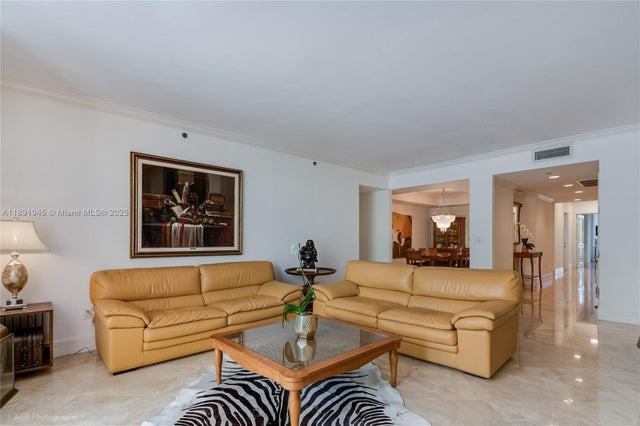 5 of 25 - 791 Crandon Blvd 303, Key Biscayne, FL
