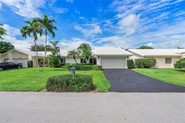 2 of 30 - 5667 N Cameo Dr N, Boca Raton, FL