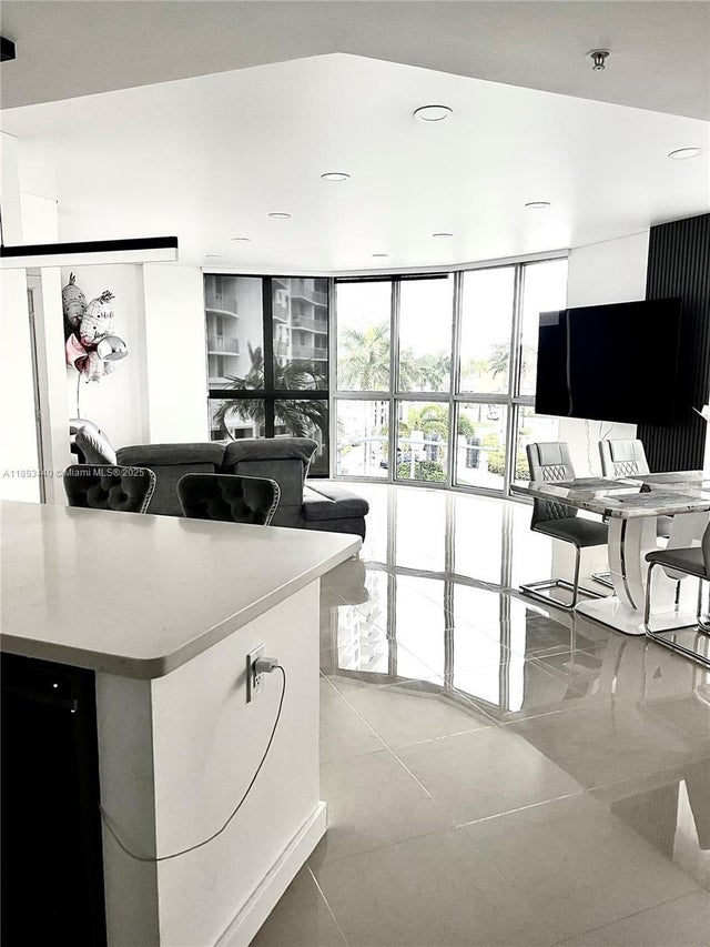 4 of 28 - 1830 Radius Dr 314, Hollywood, FL