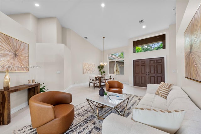 1 of 34 - 2666 Palmer Pl, Weston, FL
