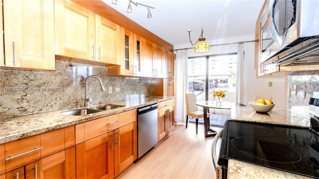 3 of 41 - 1201 S Ocean Dr 405s, Hollywood, FL