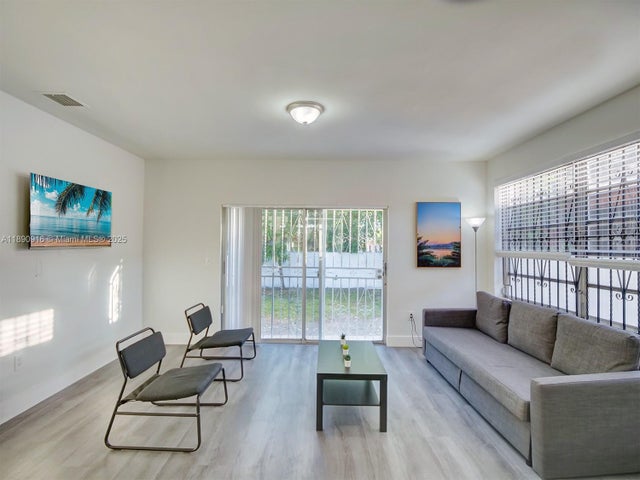 3 of 18 - 1141 Nw 75th St, Miami, FL