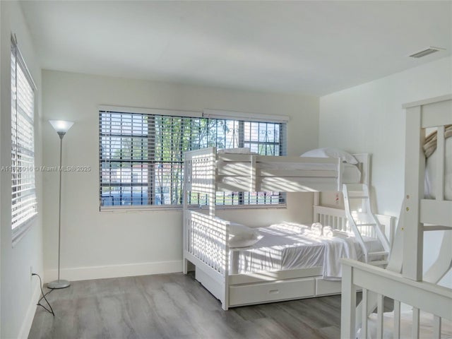 5 of 18 - 1141 Nw 75th St, Miami, FL