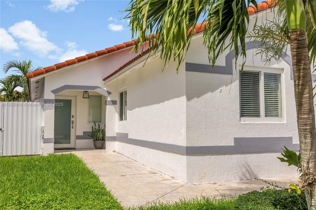 2 of 30 - 17712 Sw 145th Ave, Miami, FL