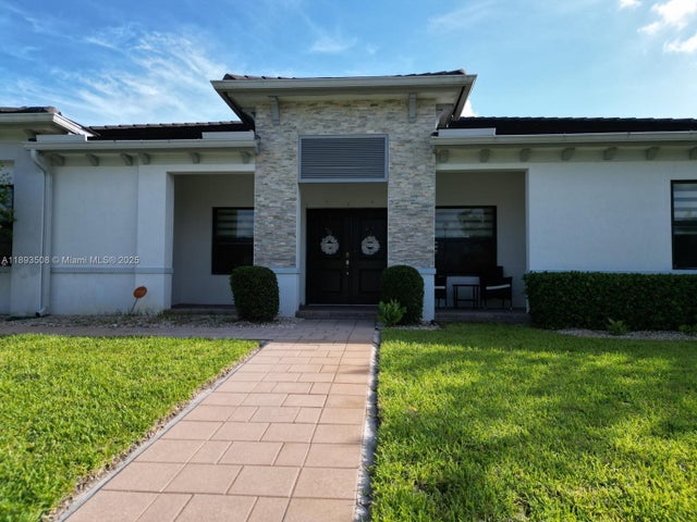 2 of 39 - 18964 Sw 135th Ave, Miami, FL