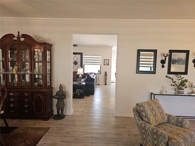 5 of 39 - 18964 Sw 135th Ave, Miami, FL
