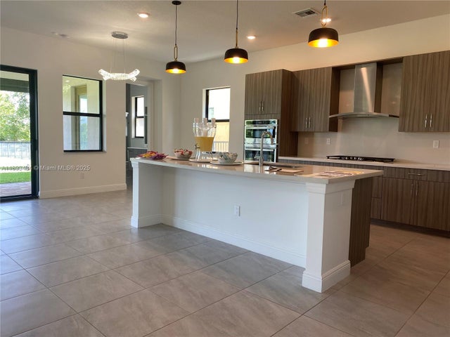 4 of 42 - 12535 N Parkland Bay Trl, Parkland, FL
