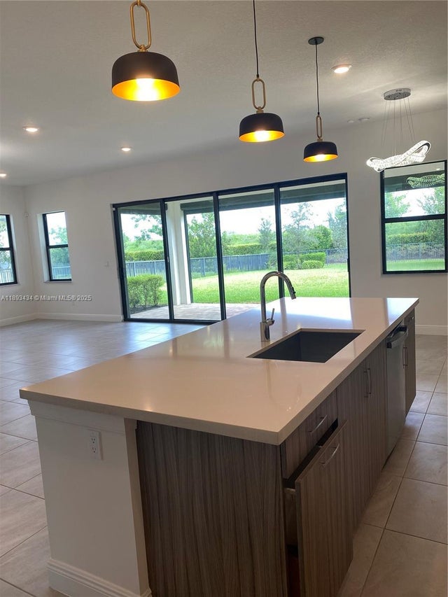 5 of 42 - 12535 N Parkland Bay Trl, Parkland, FL