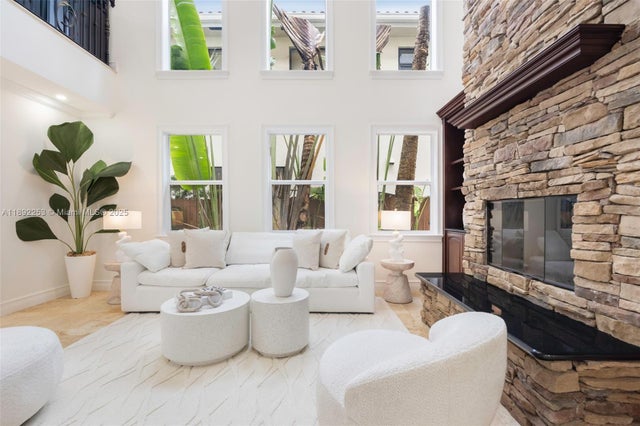 4 of 40 - 4065 Battersea Rd, Coconut Grove, FL