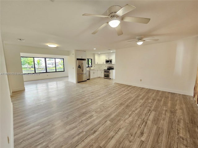 2 of 30 - 7908 Granada Blvd, Miramar, FL