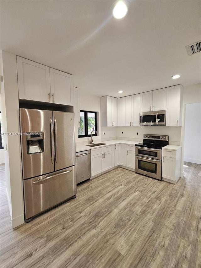 4 of 30 - 7908 Granada Blvd, Miramar, FL