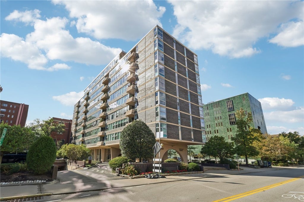 552 Neville Street 21, Oakland