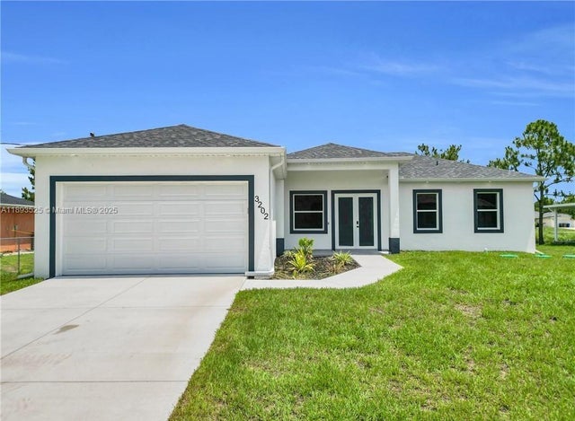 3202 41st St W, Lehigh Acres