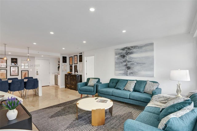 2 of 34 - 5225 Collins Ave 1411, Miami Beach, FL