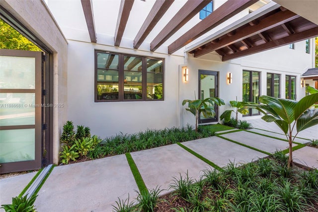 3 of 36 - 638 Escobar Ave, Coral Gables, FL