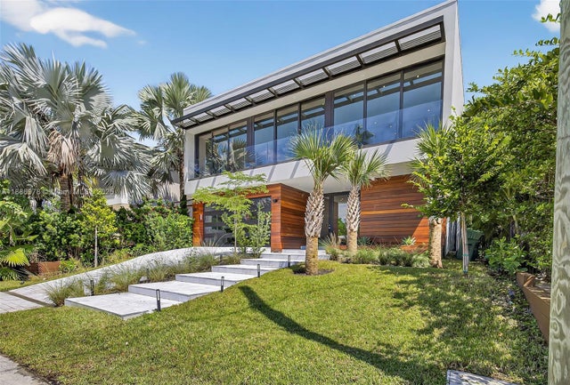 4 of 84 - 620 Solar Isle Dr, Fort Lauderdale, FL