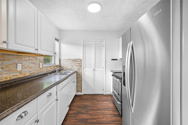 5 of 34 - 1920 N 66th Ave, Hollywood, FL
