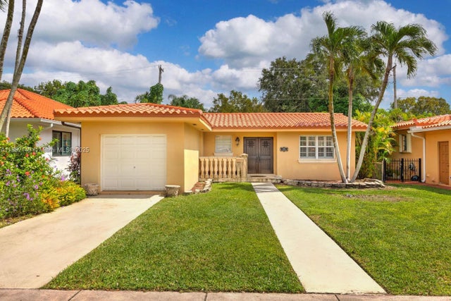 1 of 40 - 825 El Rado St, Coral Gables, FL