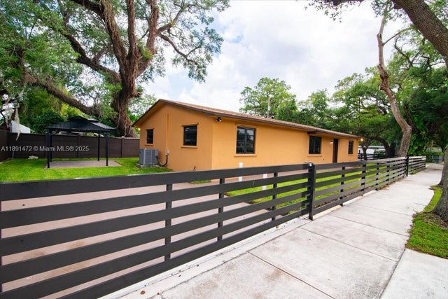 2 of 35 - 17001 Nw 28th Ave, Miami Gardens, FL
