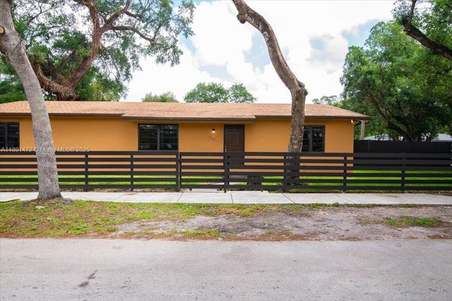 3 of 35 - 17001 Nw 28th Ave, Miami Gardens, FL