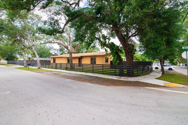 4 of 35 - 17001 Nw 28th Ave, Miami Gardens, FL