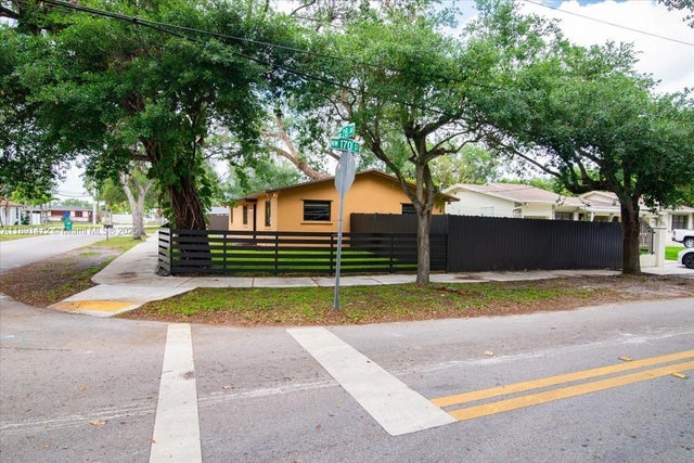 5 of 35 - 17001 Nw 28th Ave, Miami Gardens, FL