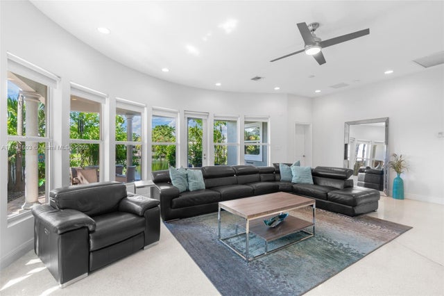 5 of 40 - 1609 Ne 20th Ave, Fort Lauderdale, FL