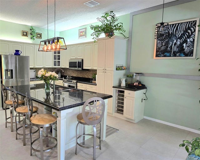 3 of 44 - 1406 Nw 159th Ln, Pembroke Pines, FL