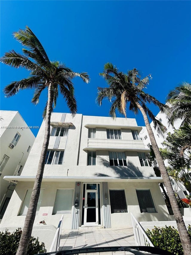 1 of 9 - 3710 Collins Ave N-200, Miami Beach, FL
