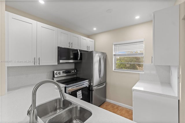5 of 19 - 3405 Nw 48th Ave 610, Lauderdale Lakes, FL
