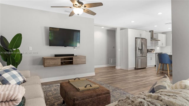 3 of 64 - 14590 Sw 81st Ave, Palmetto Bay, FL