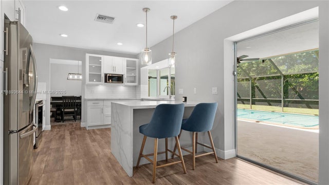 4 of 64 - 14590 Sw 81st Ave, Palmetto Bay, FL