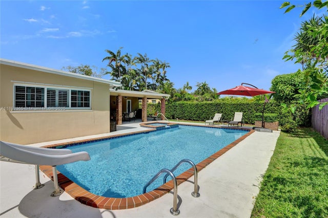 2 of 60 - 6001 Sw 94th Pl, Miami, FL