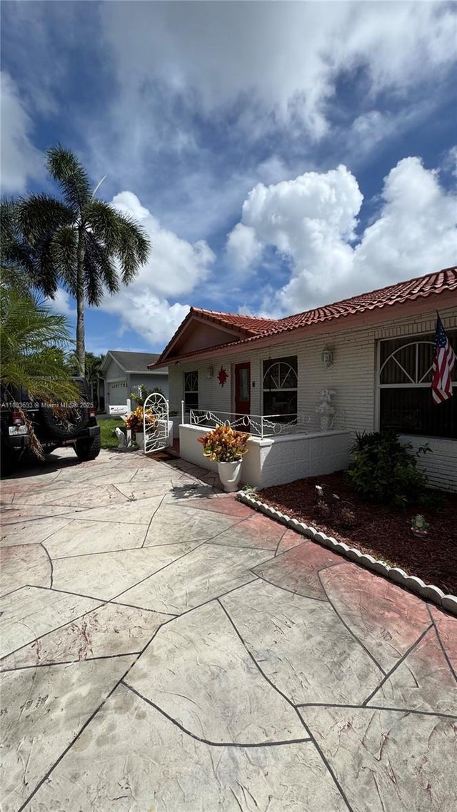 4390 Nw 4th Ct, Coconut Creek